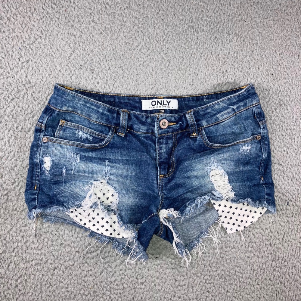 Edgy Denim Shorts Women 28 Blue Distressed Star Pocket Low Rise Raw Hem Festival